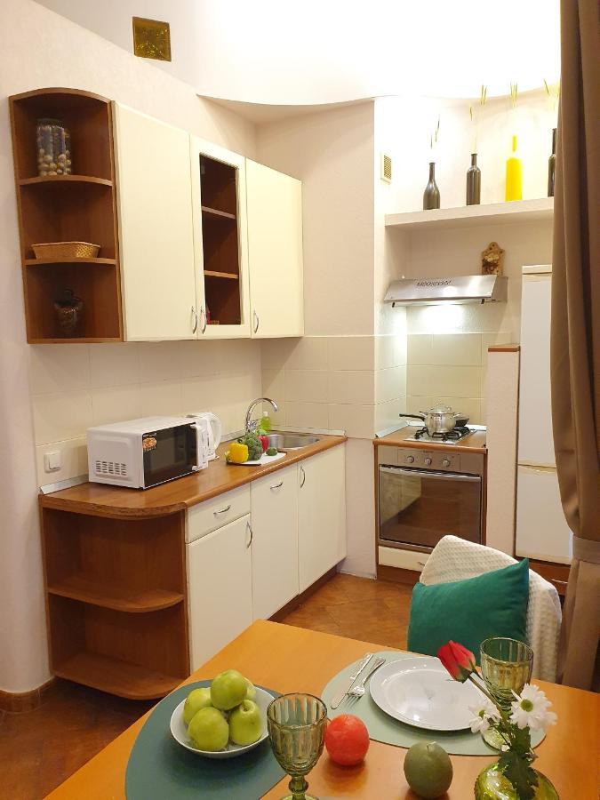 Inn Home Apartments - Pechersk Area Kiew Exterior foto