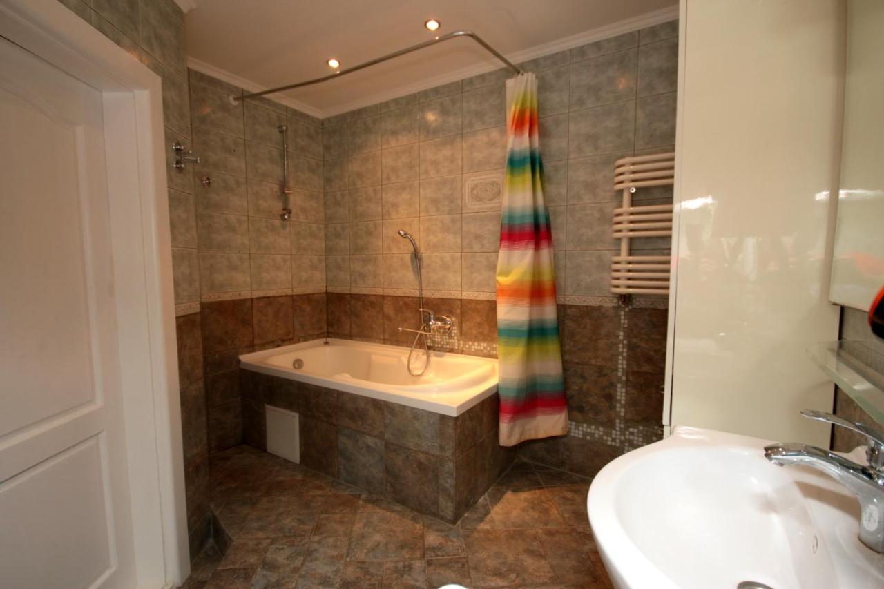 Inn Home Apartments - Pechersk Area Kiew Exterior foto